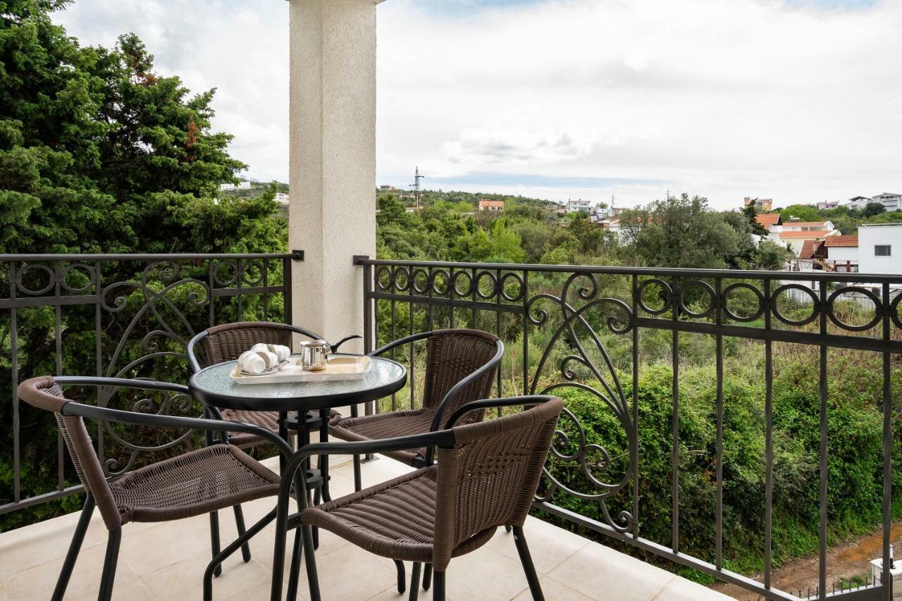 Apartments Natali Бар Экстерьер фото