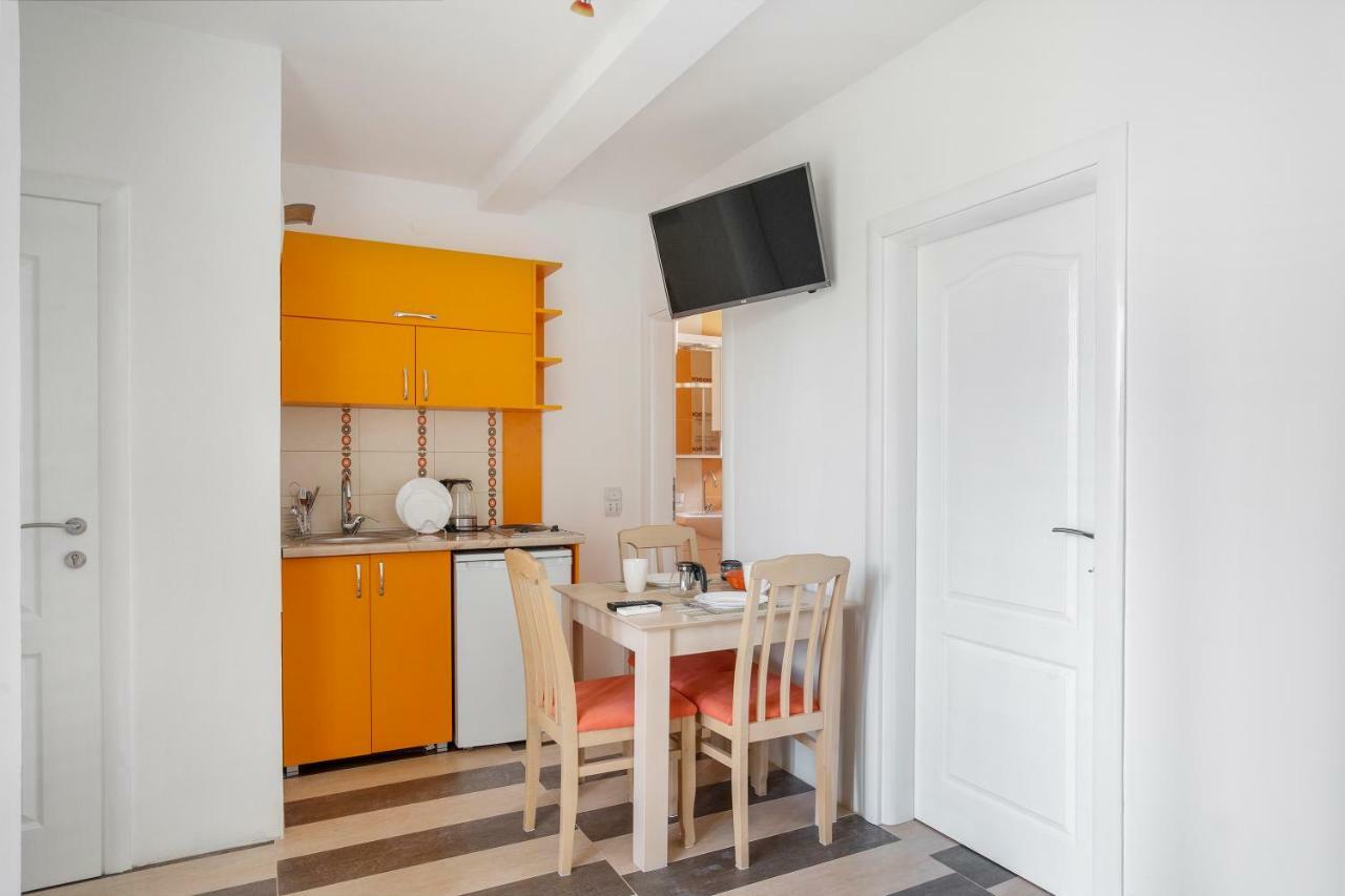 Apartments Natali Бар Экстерьер фото